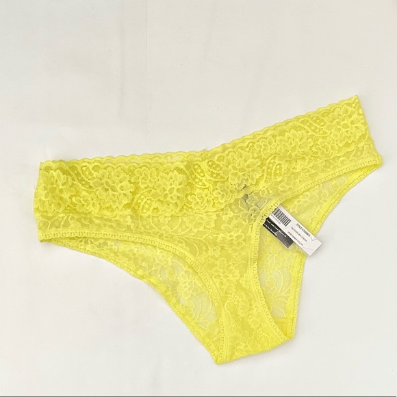 Tell Tale Allover lace cheeky medium - Picture 1 of 6